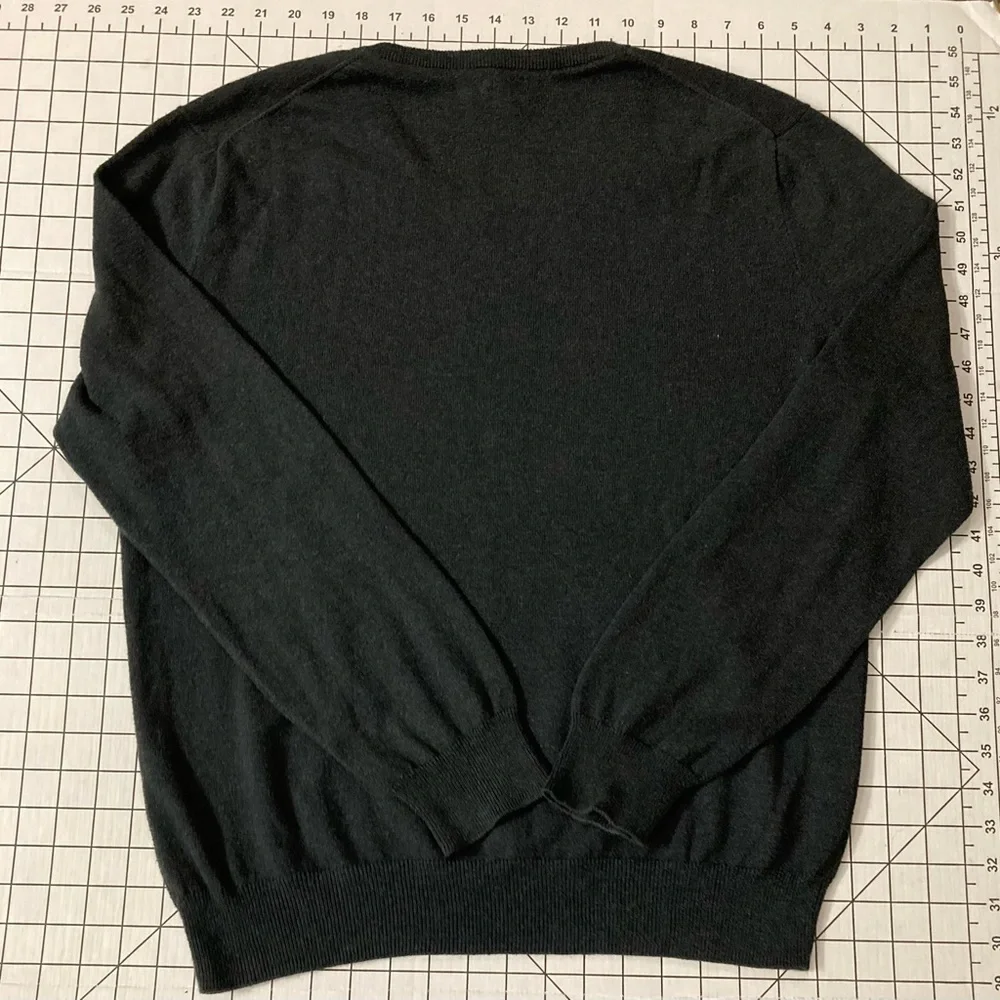 J. Crew Men’s Medium Charcoal Grey‎ V-Neck Sweater
